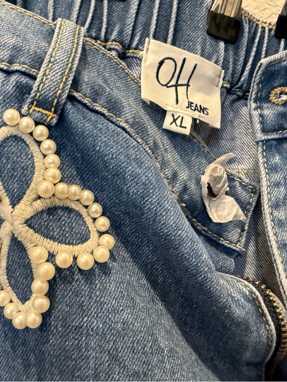 Oli & Hali Blue Denim Straight-Leg Jeans with Pearl Floral Appliqués - Picture 4 of 5
